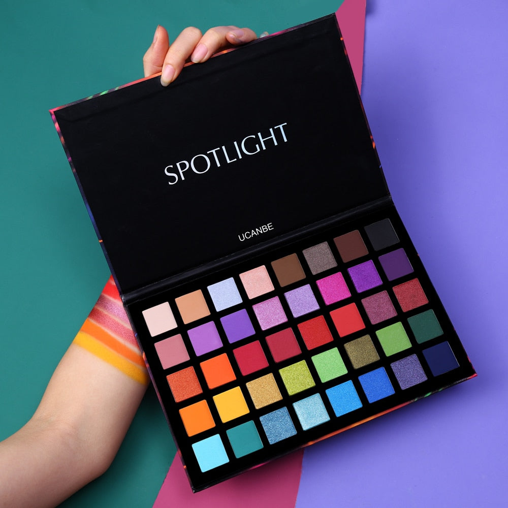 Spotlight 40 Color Eye Shadow Palette